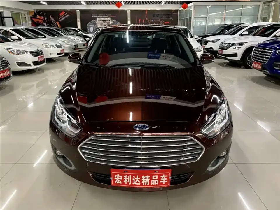 Ford Escort Facelift 1.5L Auto Premium Edition (TPMS) China VI 2020