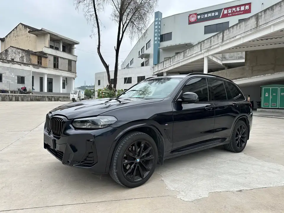BMW X3 xDrive30i Premium M Night Package 2022
