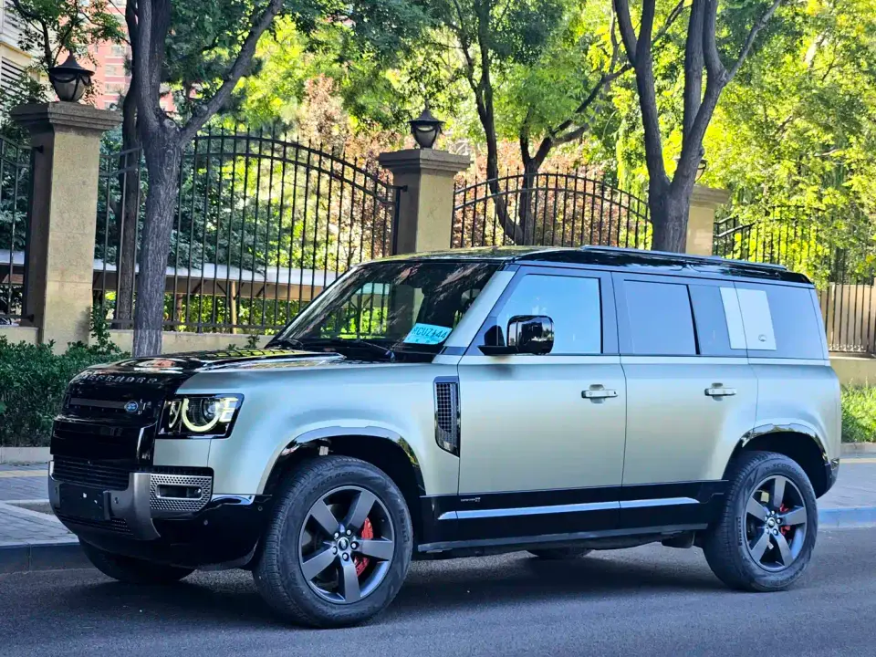 Land Rover Defender Facelift 110 3.0T P400 X 2023
