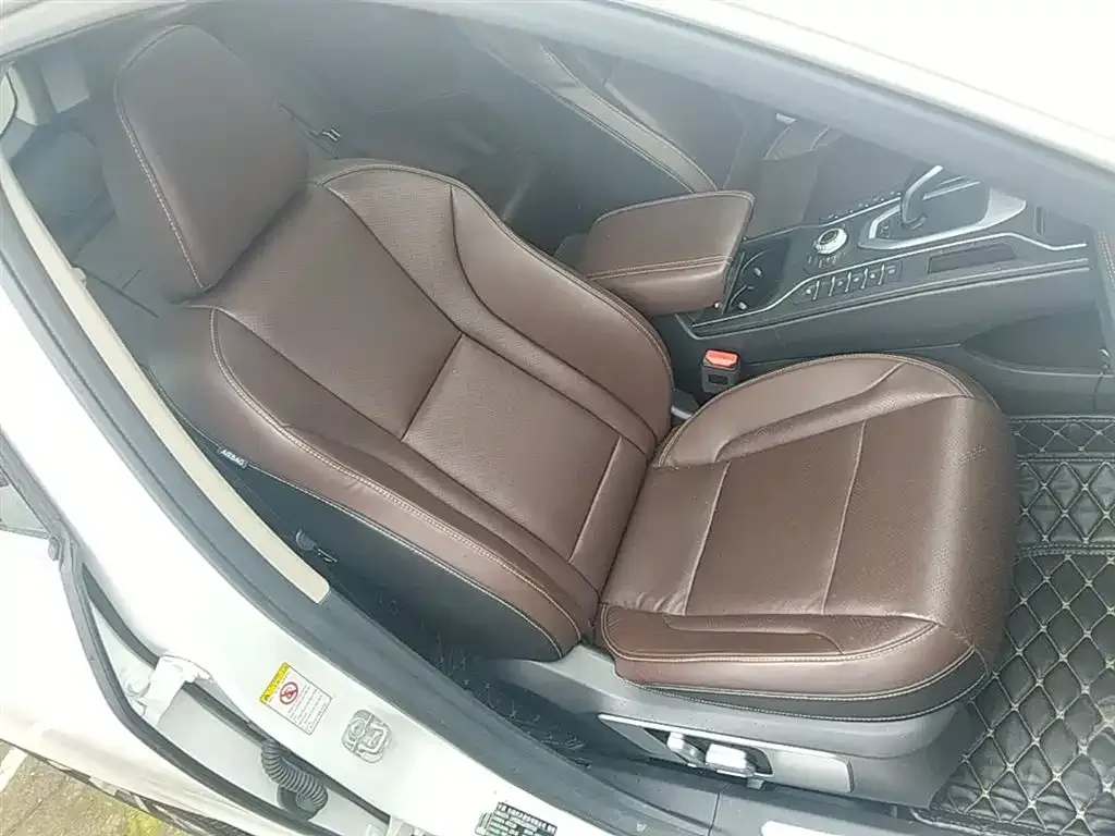 Wey VV6 2.0T 2WD Super Luxury China V 2019 — фото 25
