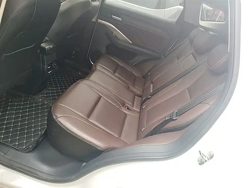 Wey VV6 2.0T 2WD Super Luxury China V 2019 — фото 17