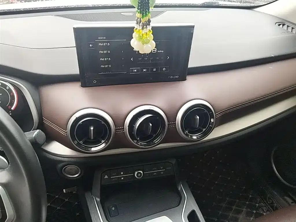 Wey VV6 2.0T 2WD Super Luxury China V 2019 — фото 13