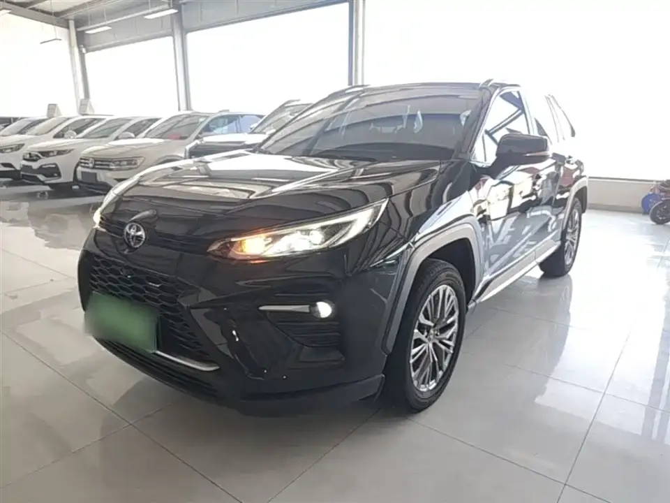 Toyota Wildlander 2.0L CVT FWD Luxury PLUS 2024