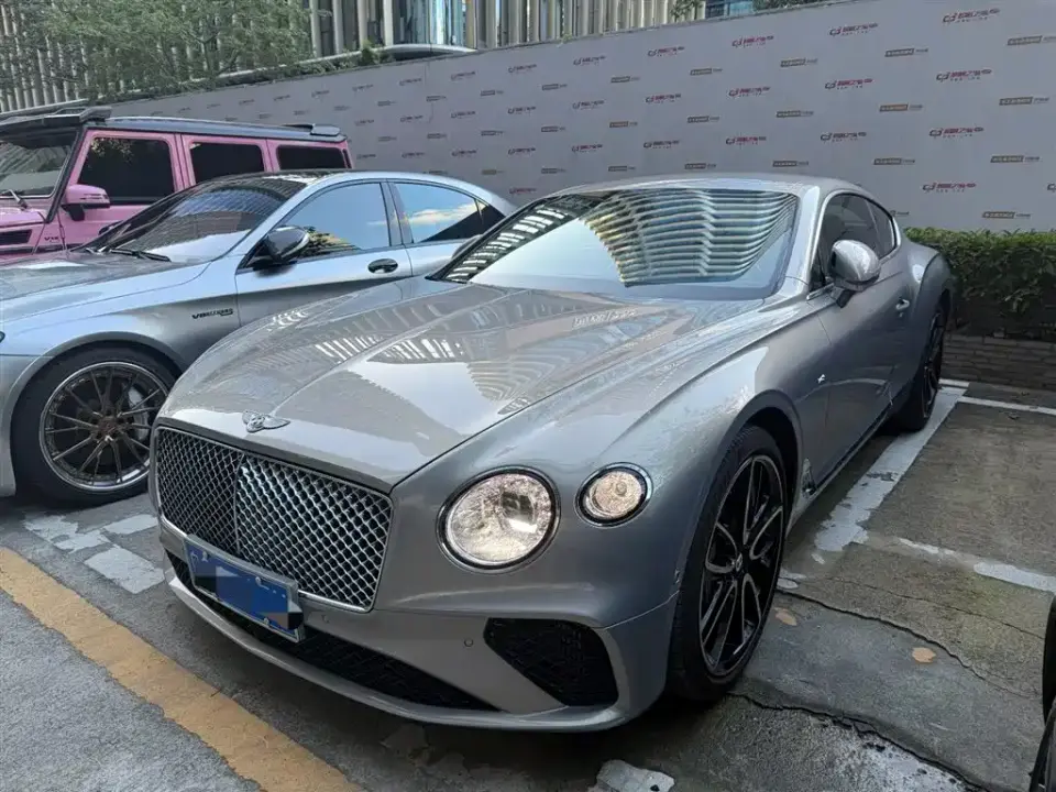 Bentley Continental 4.0T GT V8 2021
