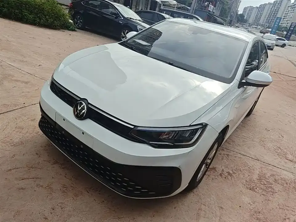 Volkswagen Lavida New Edge 1.5L Outstanding New Ease 2025