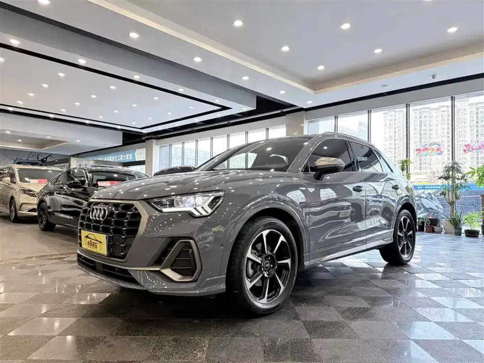 Audi Q3 Model 40 TFSI RS Kit Speed Edition 2022