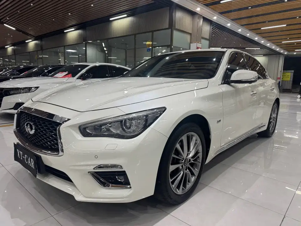 Infiniti Q50L 2.0T Premium Edition (China VI) 2019