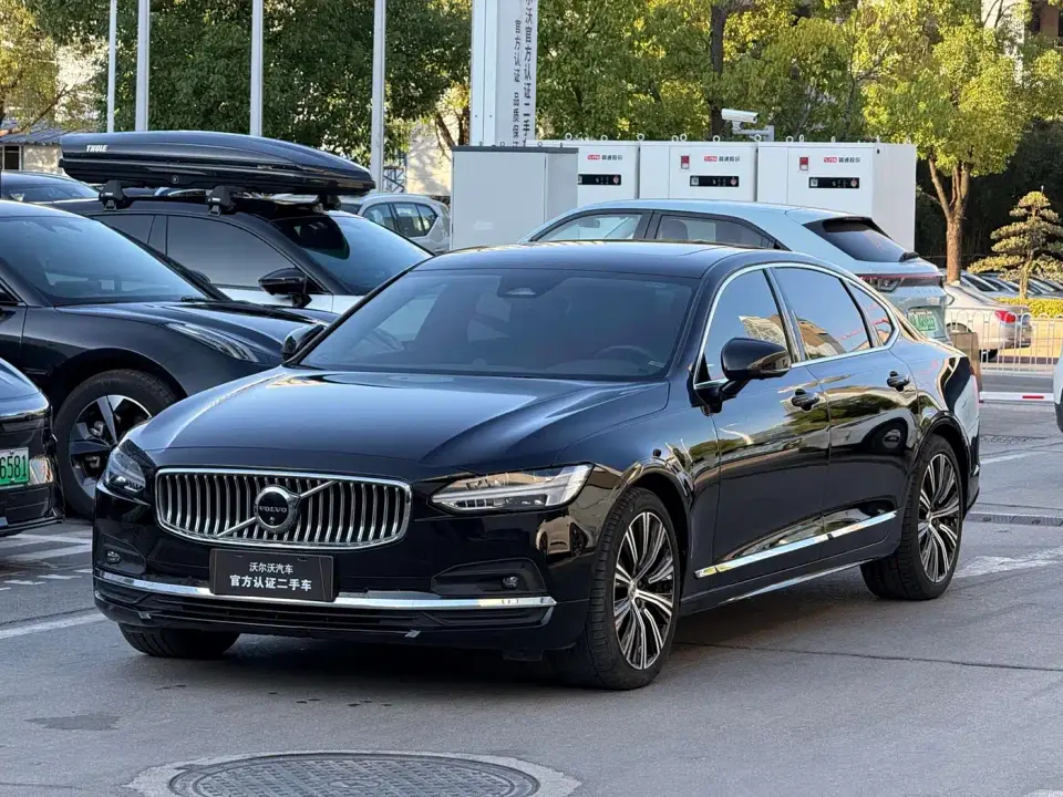Volvo S90 B5 Excellence Luxury Edition 2023