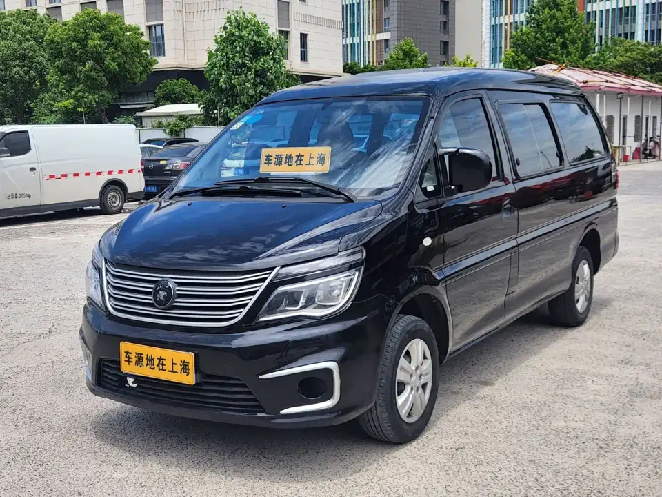 Dongfeng Fengxing Lingzhi M5 1.6L Utility 7-seater 2022