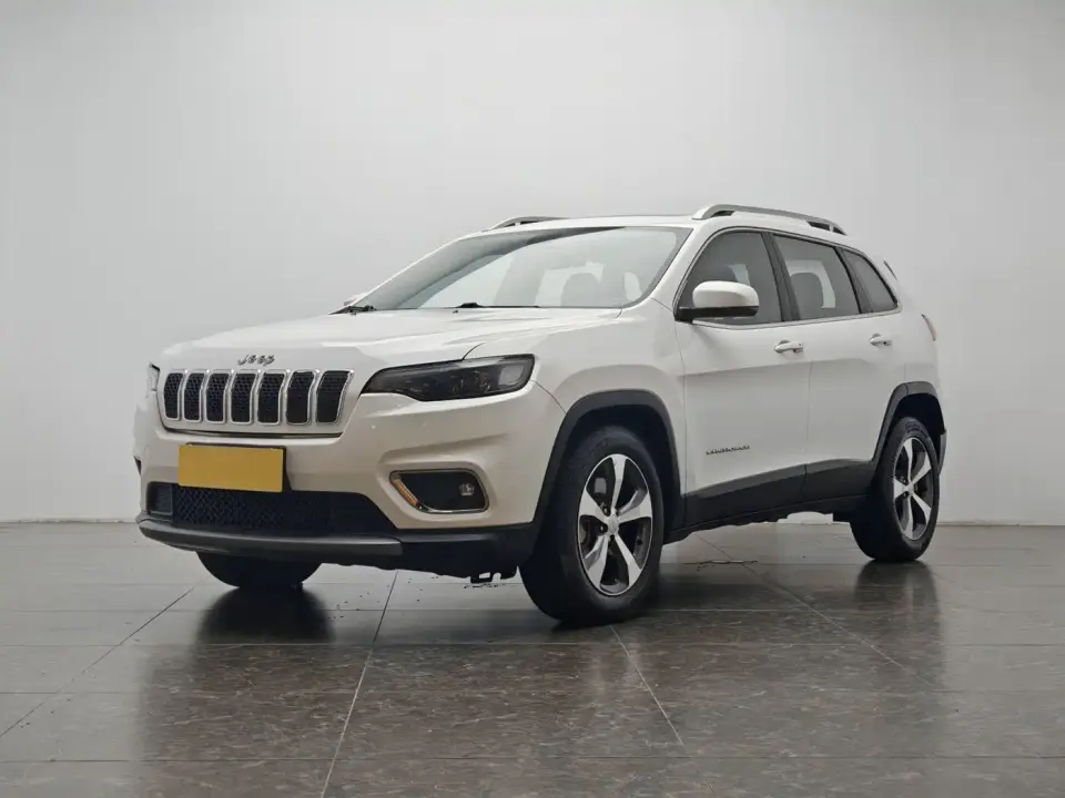 Jeep Cherokee 2.0T 2WD Leading Edition 2021