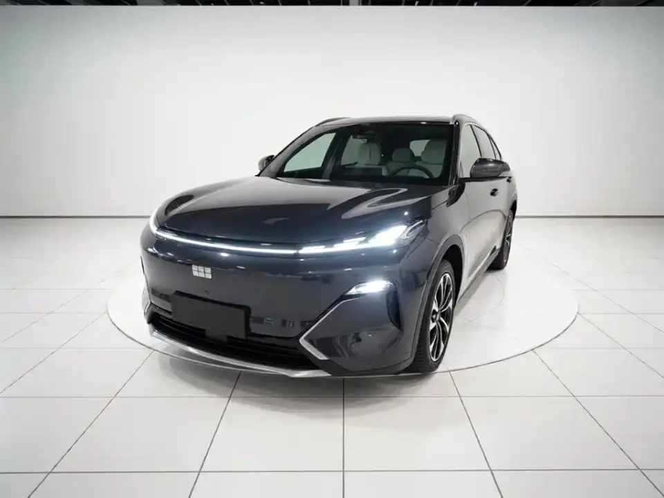 Geely Galaxy Galaxy Starship 7 EM-i Model 120km Explorer+ Edition 2025