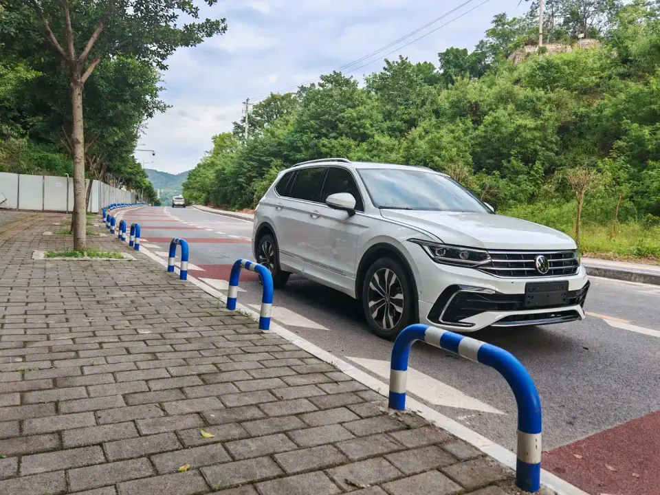 Volkswagen Tiguan L Outstanding 330TSI Auto 2WD R-Line Dragon Glory Edition 2024