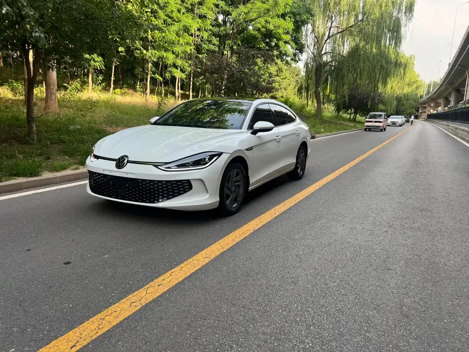 Volkswagen Lamando Lamando L 280TSI DSG Stylish Edition 2024