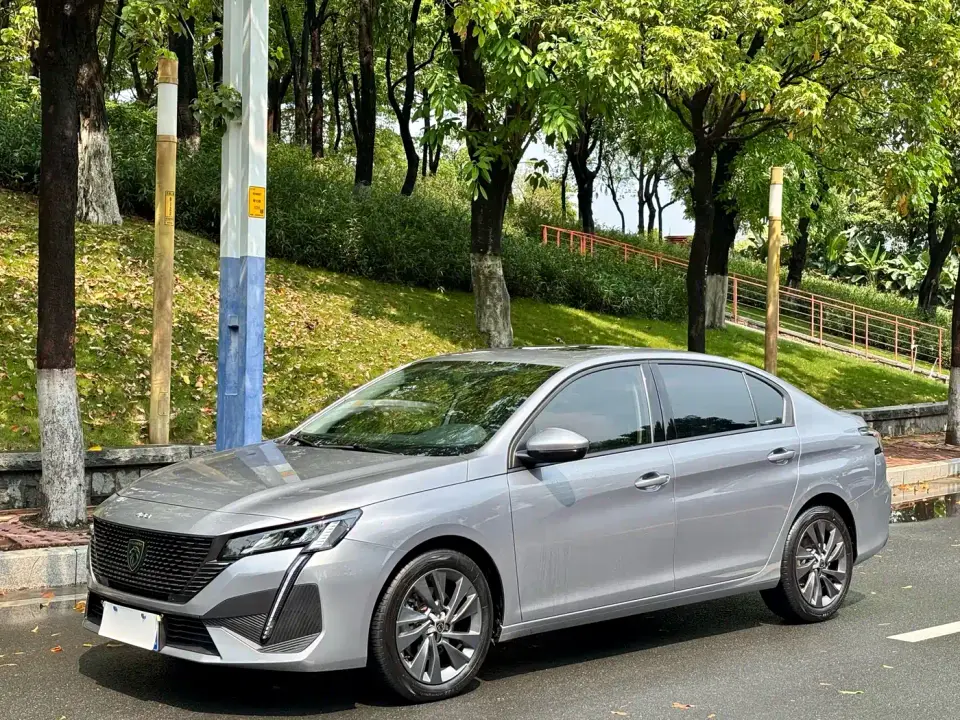Peugeot 408 1.6T Progressive Edition 2023