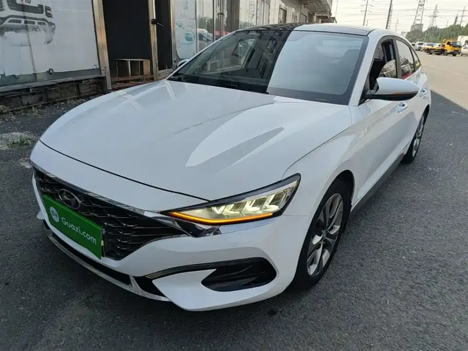 Hyundai Fista 280TGDi Smart Speed Edition China V 2019