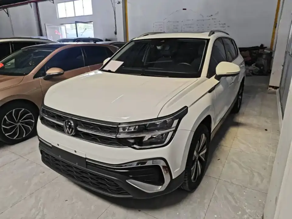 Volkswagen Tharu 300TSI 2WD Bright Moon Edition 2023