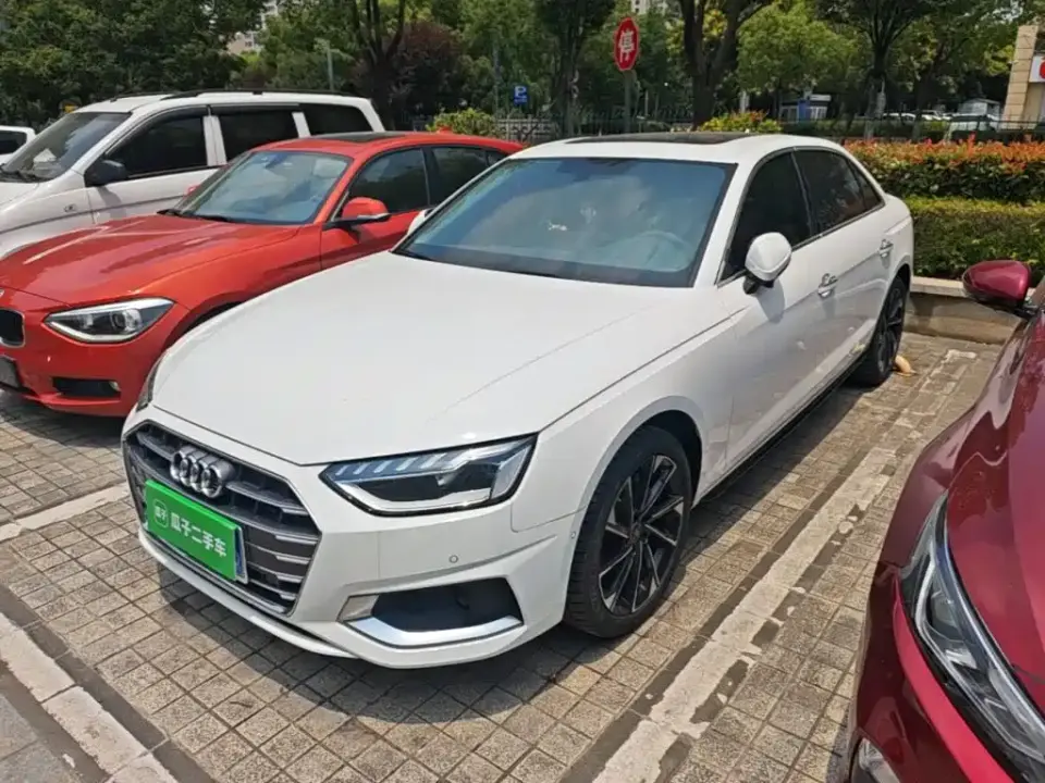 Audi A4L 40 TFSI Luxury Elegance 2023
