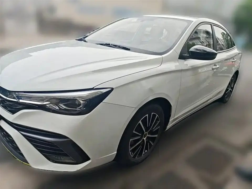 Roewe i5 1.5L CVT Platinum Edition 2022