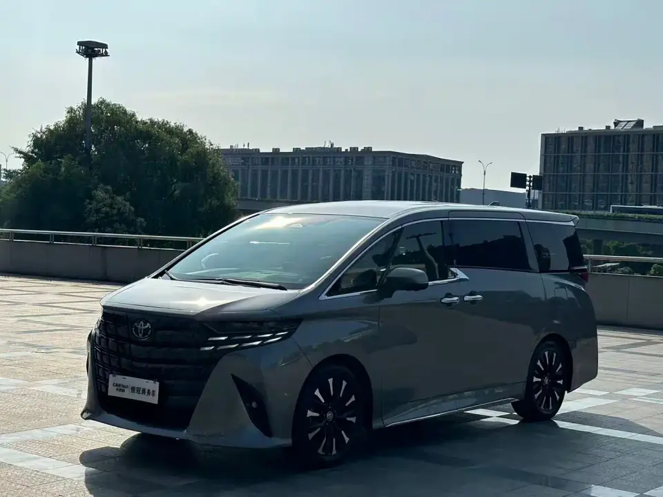 Toyota Alphard Hybrid 2.5L Ultimate Enjoyment Edition 2024