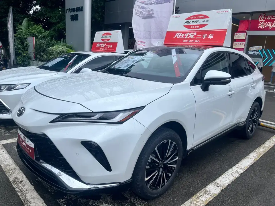 Toyota Venza 2.0L CVT FWD Premium 2023