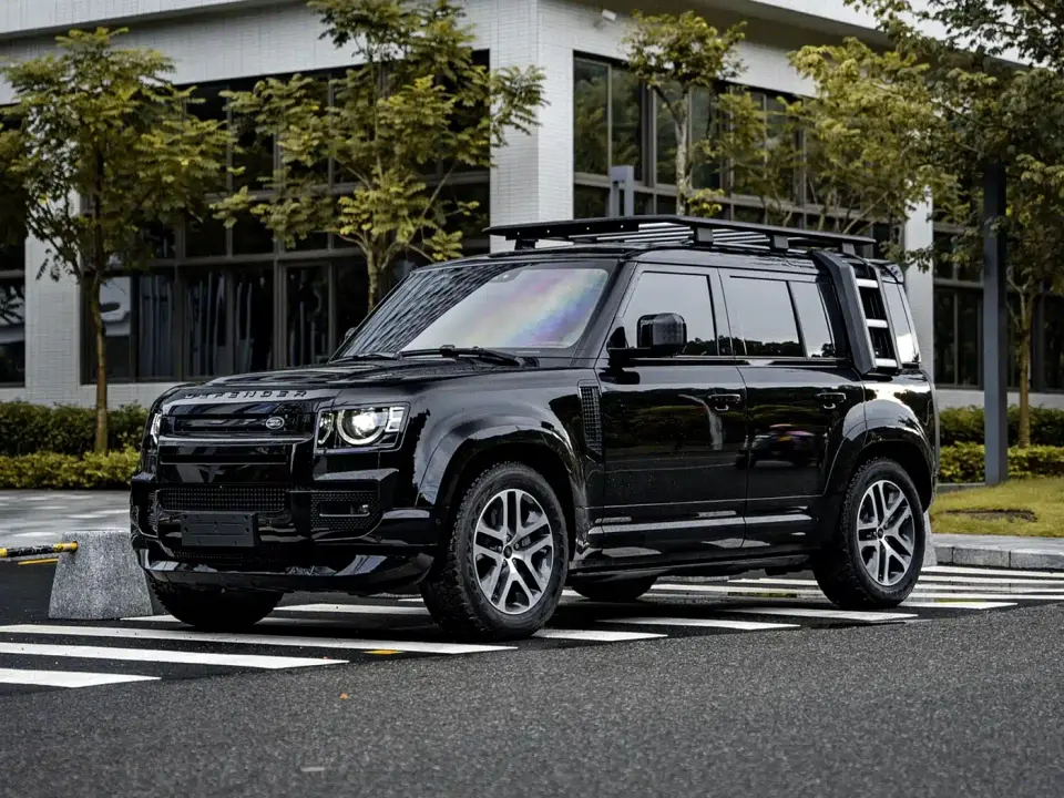 Land Rover Defender Model 110 3.0T P400 Dark Special Edition 2023