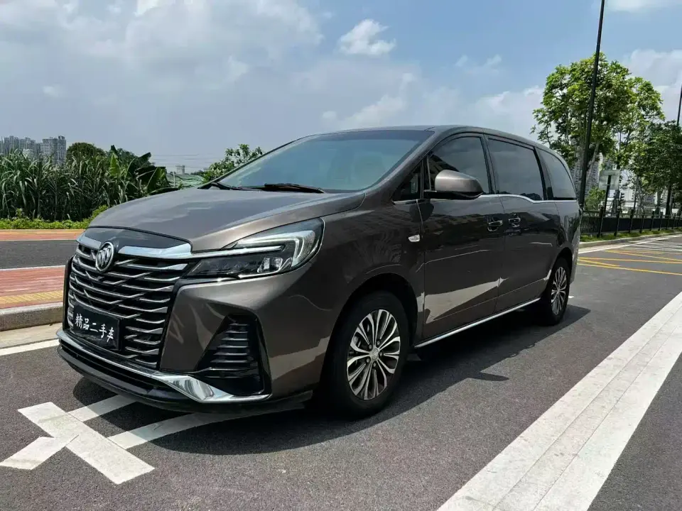 Buick GL8 Land Business Class 652T Luxury 2023