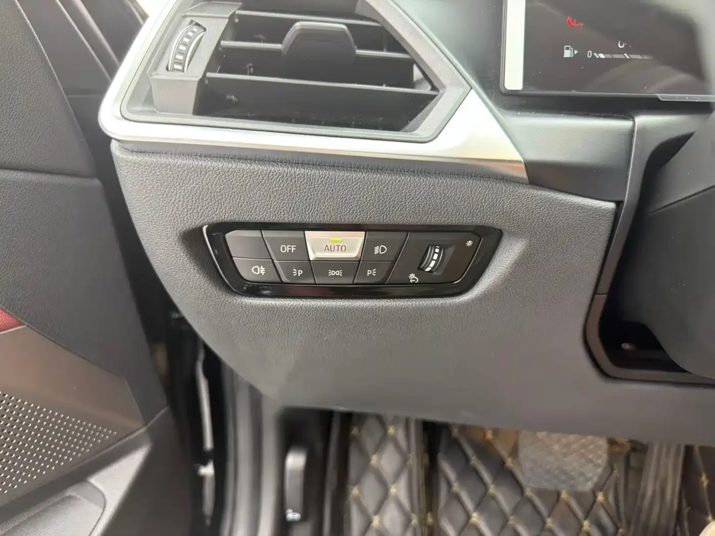 BMW 3 Series 320Li M Sport Package 2023 — фото 8
