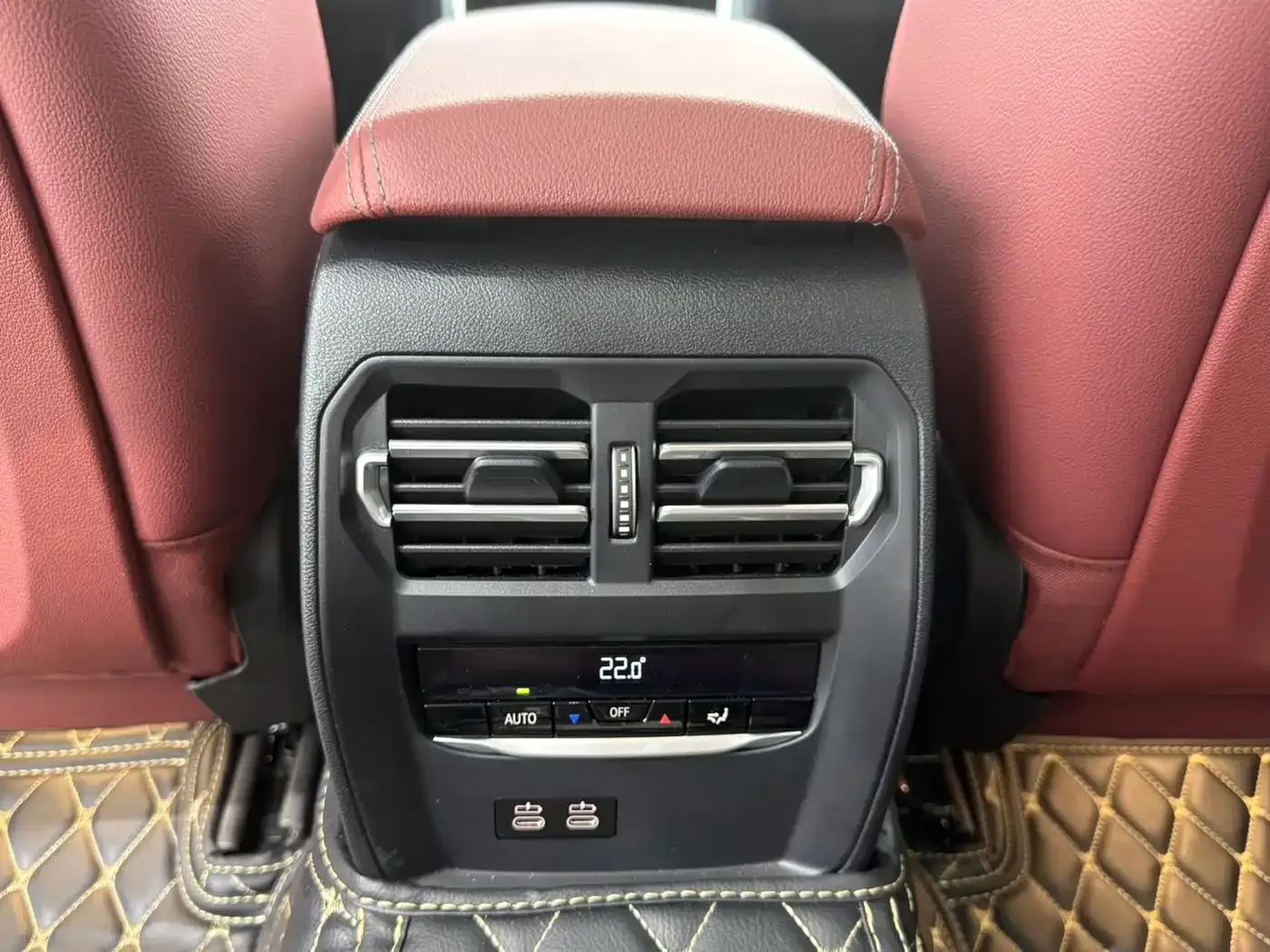 BMW 3 Series 320Li M Sport Package 2023 — фото 15