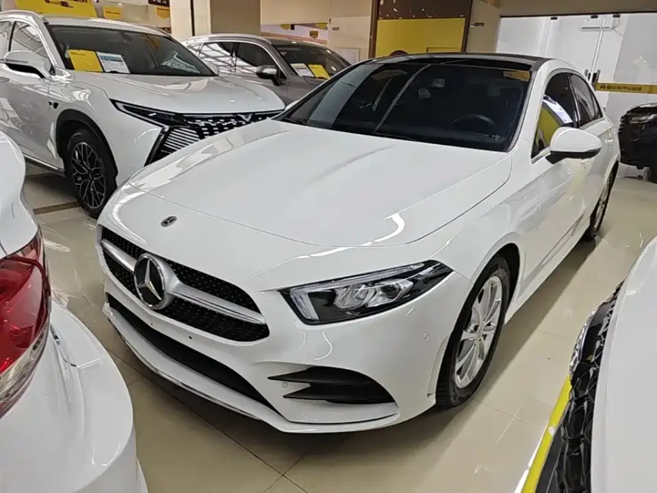 Mercedes-Benz A-Class A 200 L Sport Sedan Fashion Edition 2021