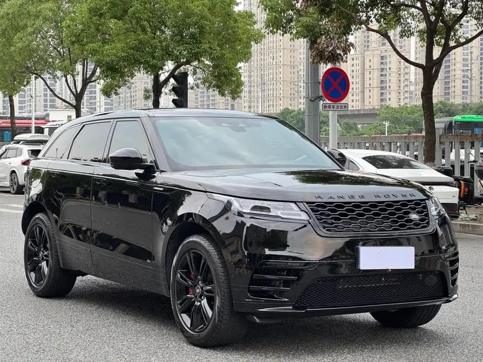 Land Rover Range Rover Velar 250PS Gloss Black Collector's Edition 2023