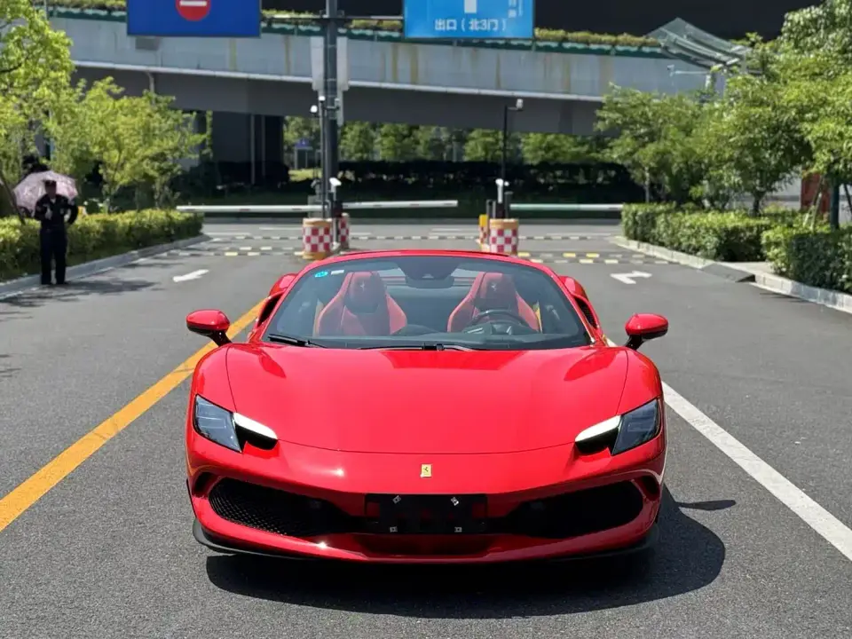 Ferrari 296 3.0T V6 GTS 2024