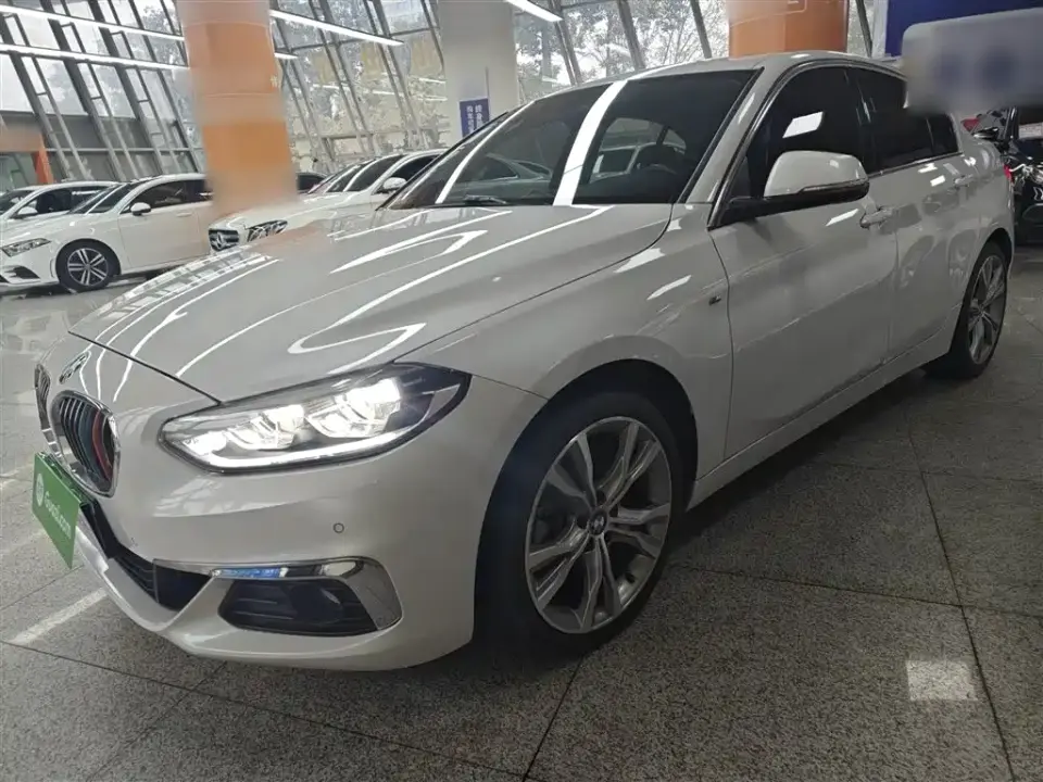 BMW 1 Series Facelift 120i Design Package 2019