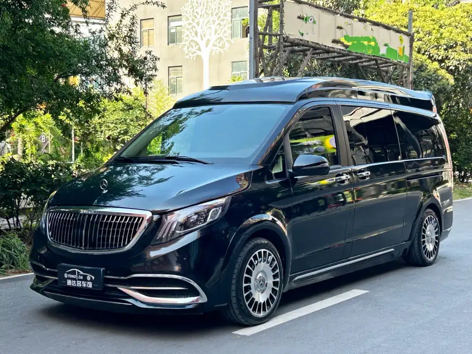 Mercedes-Benz V-Class V 260 L Premium Long Wheelbase Edition China VI 2020