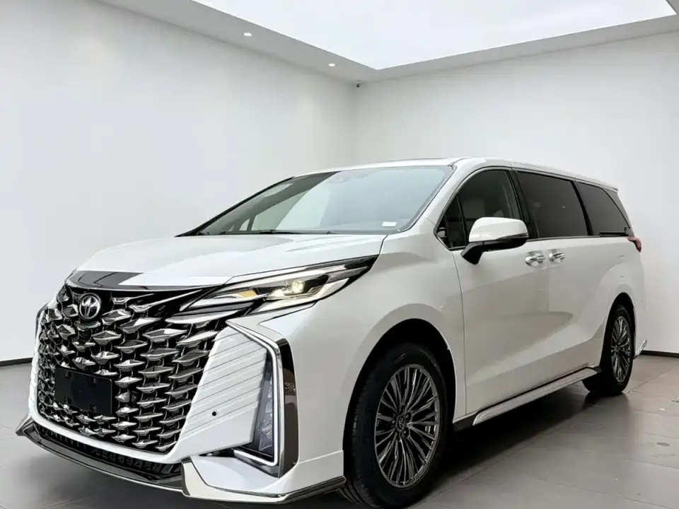 Toyota Granvia Model 2.5L Hybrid Comfort Edition 2026
