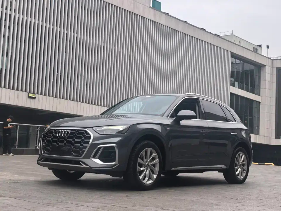 Audi Q5L 40 TFSI Luxury Dynamic 2021
