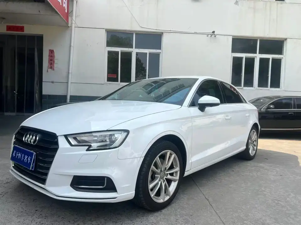 Audi A3 Limousine 35 TFSI Progressive China VI 2019