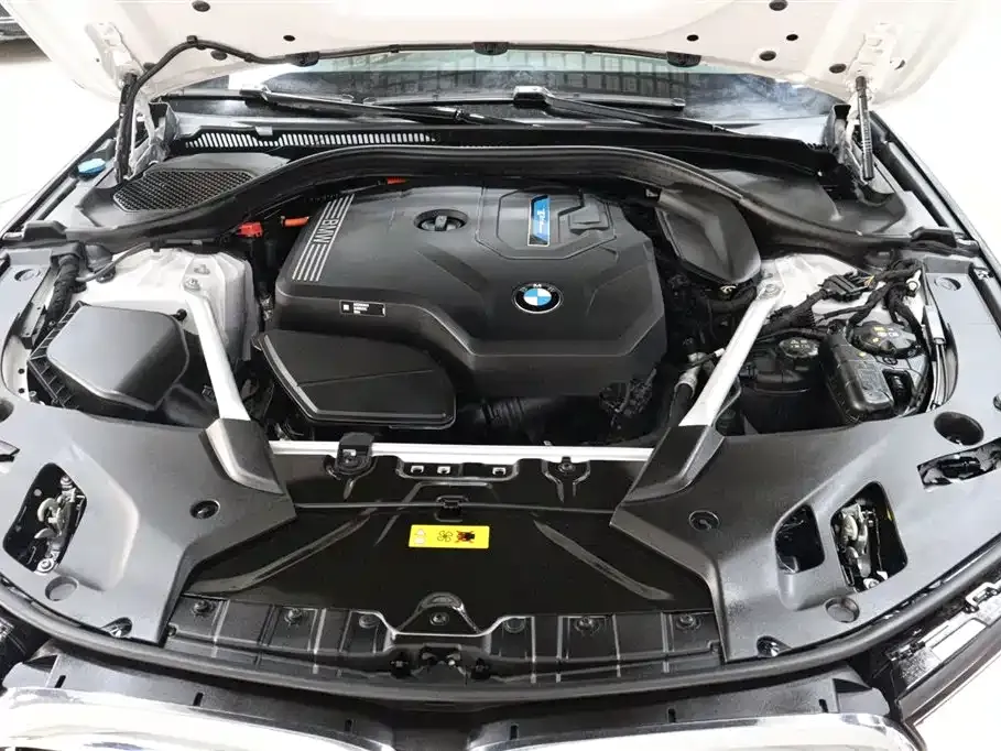 BMW 5 Series New Energy 535Le M Sport Package 2023 — фото 28