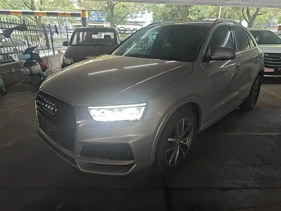Audi Q3 35 TFSI Fashion Collector's Edition 2019