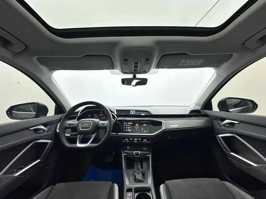 Audi Q3 35 TFSI Fashion Dynamic (1.4T) 2023 — фото 9