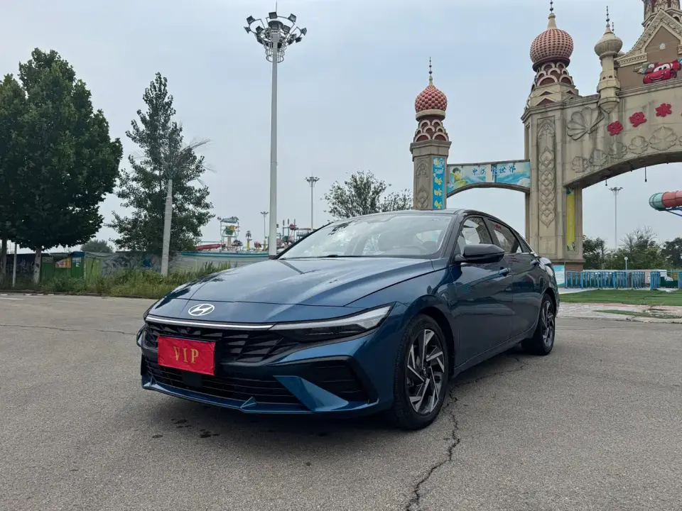 Hyundai Elantra 1.5L CVT TOP Flagship Edition 2023