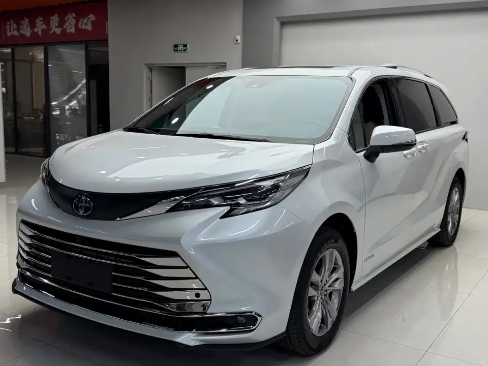 Toyota Sienna 2.5L Hybrid Comfort Edition 2023