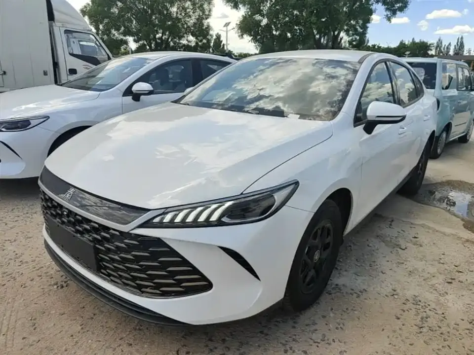 BYD Qin PLUS DM-i Smart Edition 128KM Progressive 2026