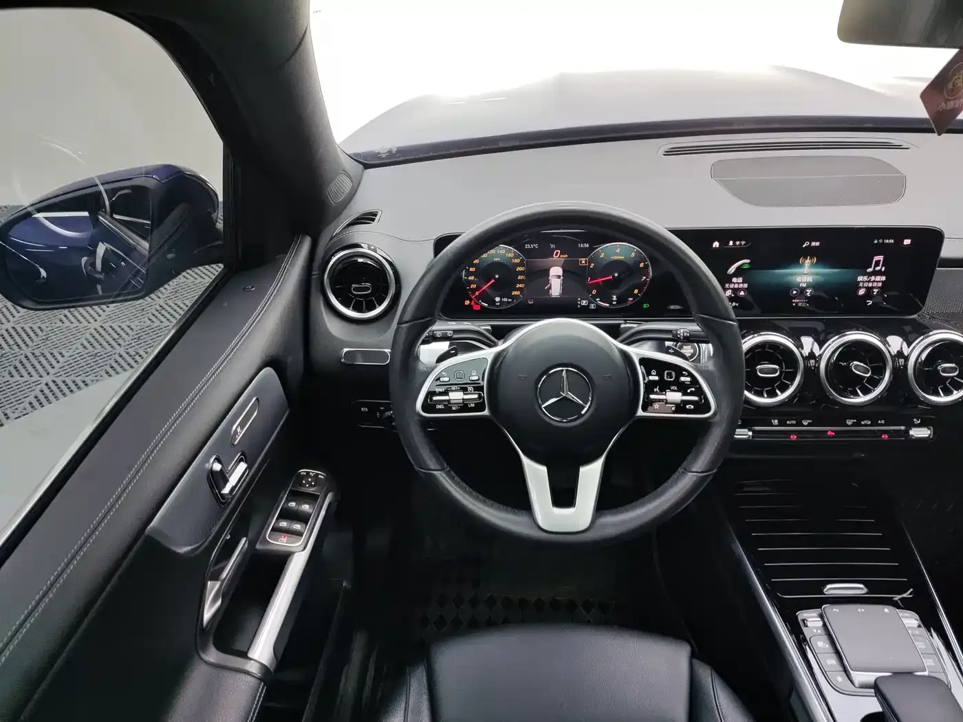 Mercedes-Benz GLB-Class GLB 180 Style 2020 — фото 14
