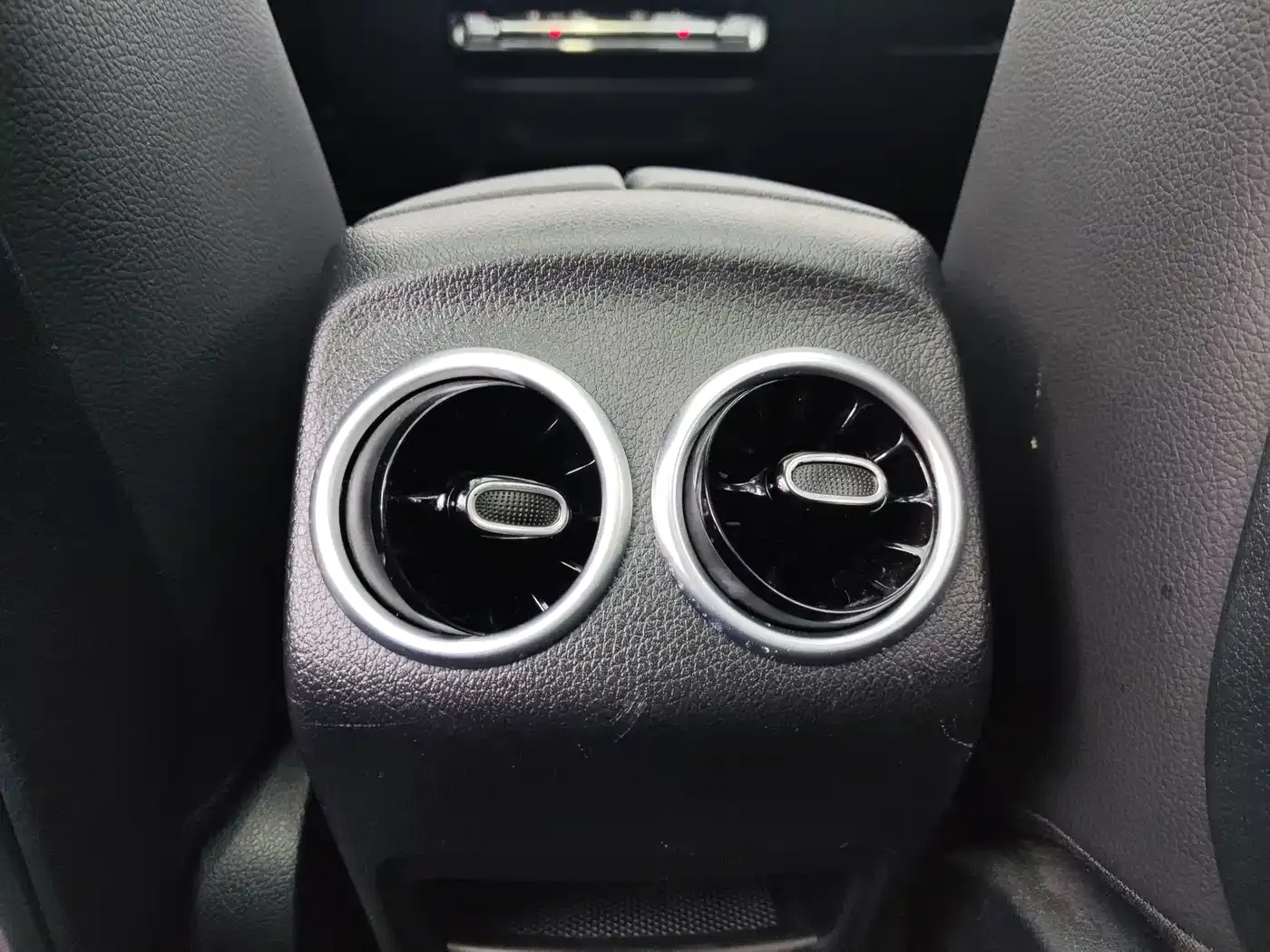 Mercedes-Benz GLB-Class GLB 180 Style 2020 — фото 12