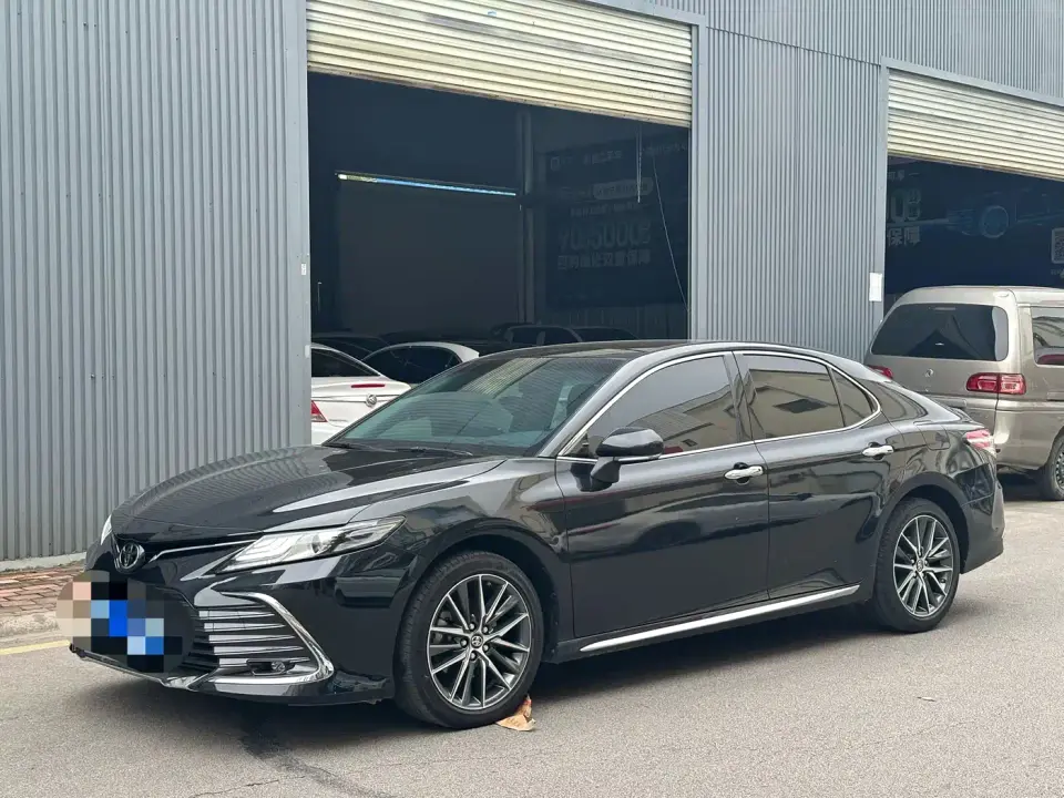 Toyota Camry 2.5G Luxury Edition 2023