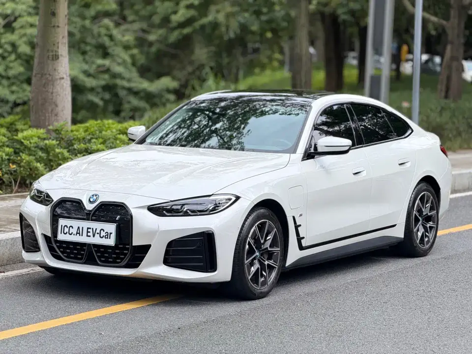 BMW i4 eDrive35 2025