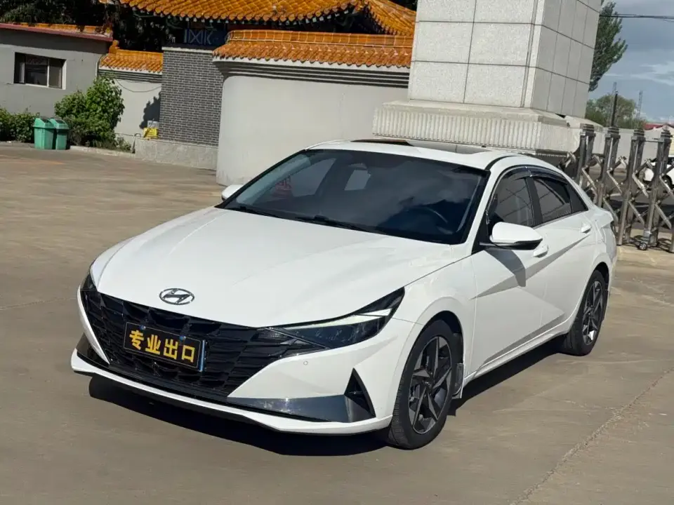 Hyundai Elantra 1.5L CVT LUX Premium Edition 2023