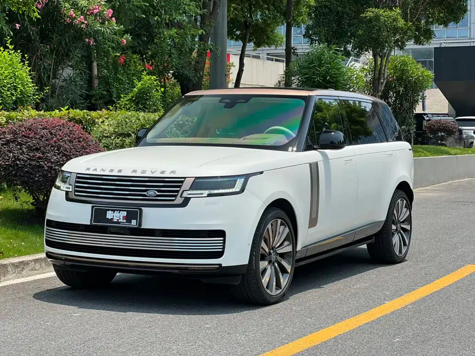 Land Rover Range Rover 3.0 L6 400PS SV Honor Genesis Extended Wheelbase 4-Seater 2025