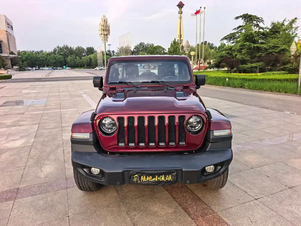 Jeep Wrangler 2.0T Highland 4-Door 2024