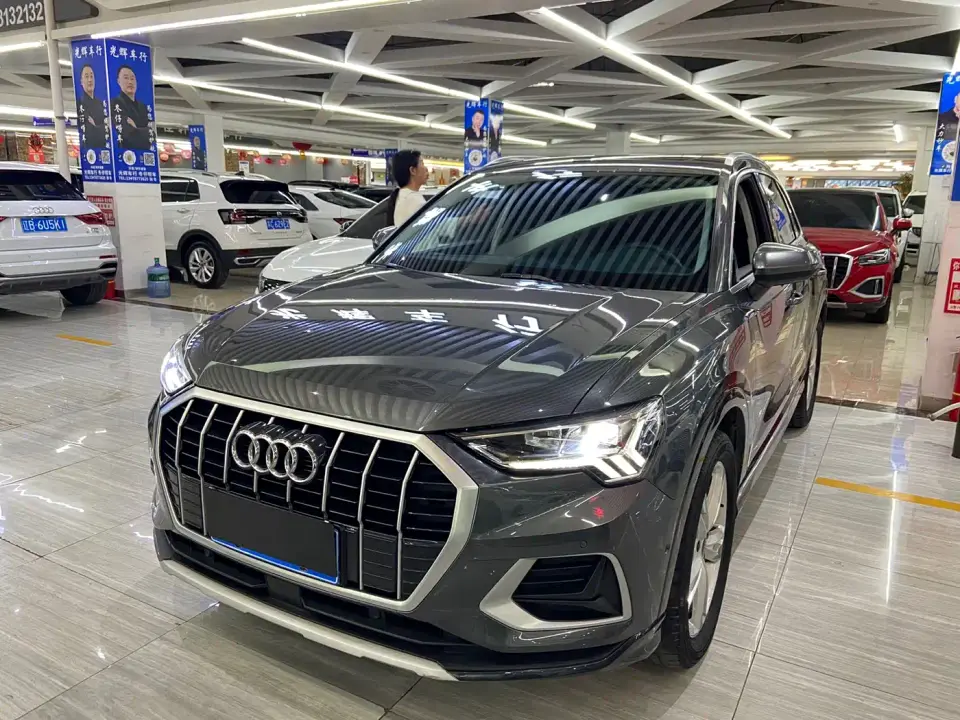Audi Q3 35 TFSI Fashion Elegance (1.4T) 2022